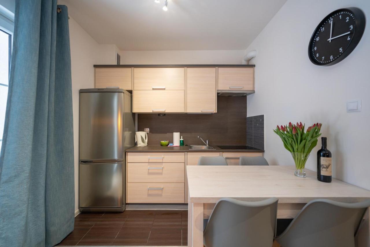 Rentplanet - Apartamenty Pstrowskiego Sklářská Poruba Exteriér fotografie