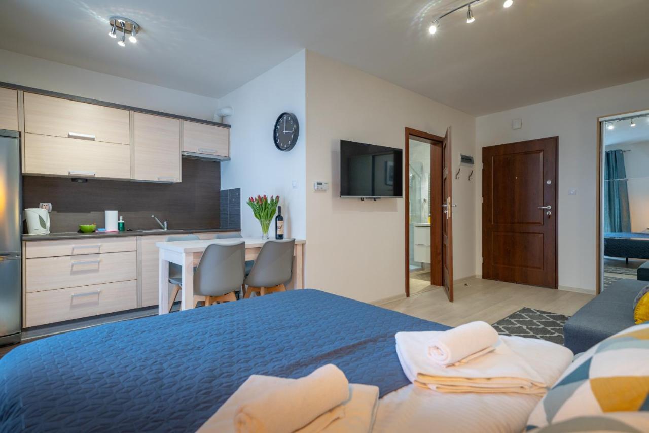 Rentplanet - Apartamenty Pstrowskiego Sklářská Poruba Exteriér fotografie