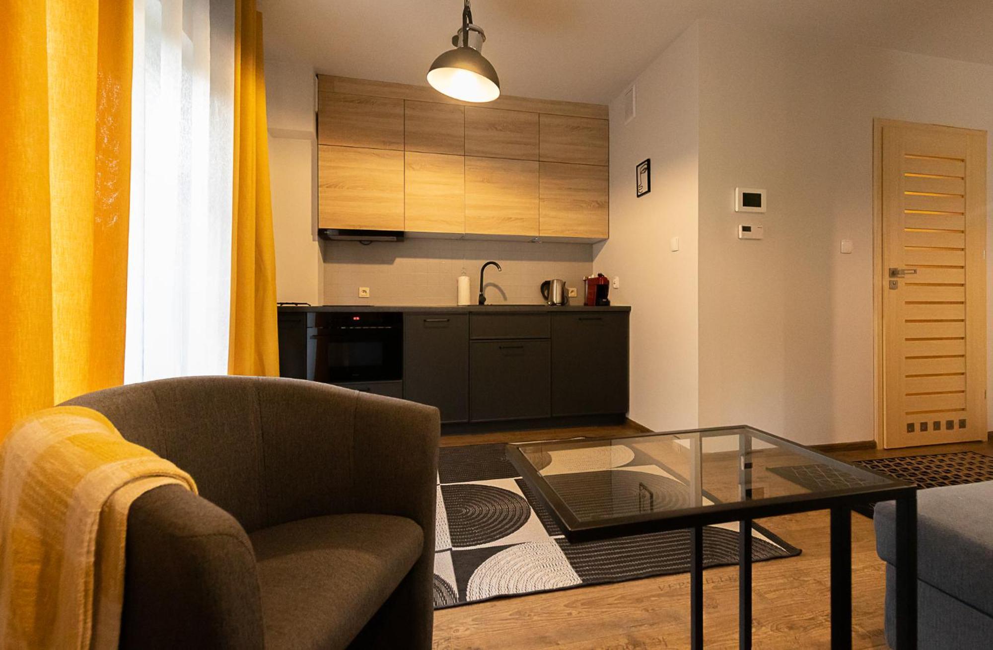 Rentplanet - Apartamenty Pstrowskiego Sklářská Poruba Exteriér fotografie